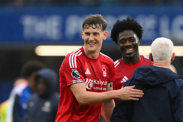 却往往在无 却往往在无